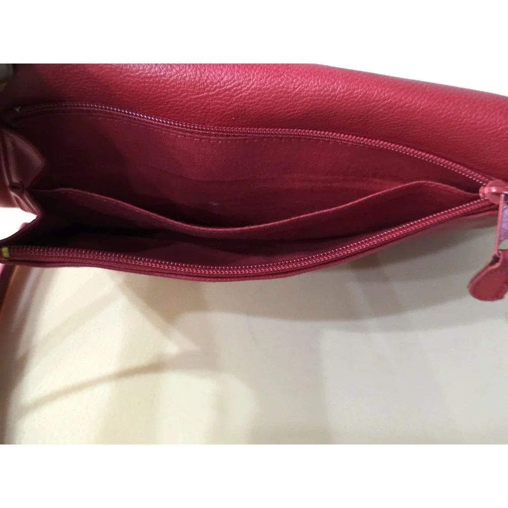 Via Piaggi‎ Red Leather Cross Body Purse 2 Outer Pockets Foldable Clutch style